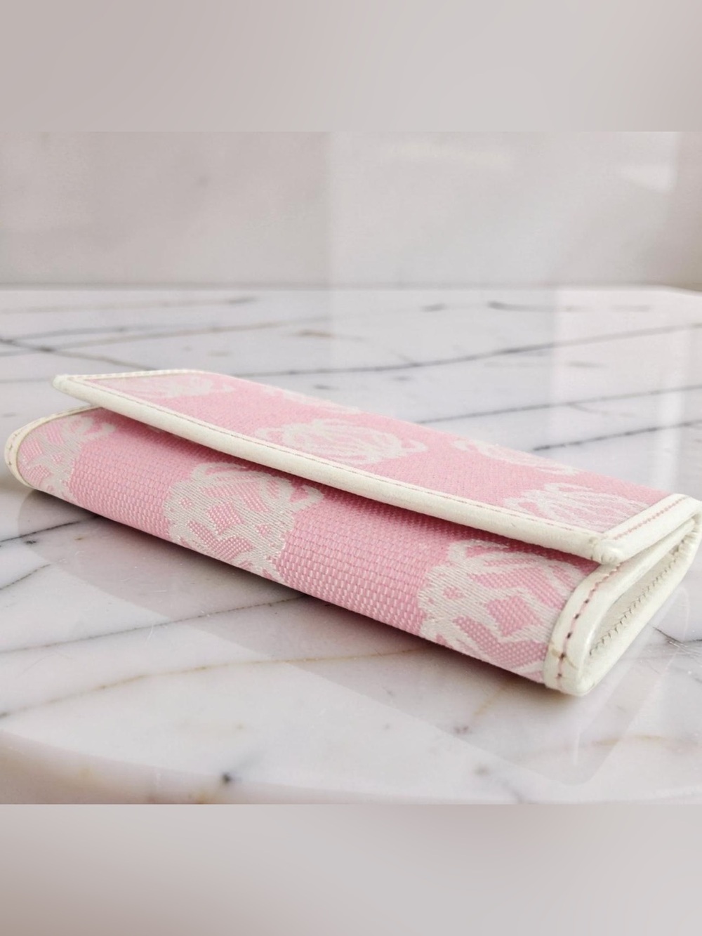 Loewe Pink Anagram 6-Key Holder Case 🤩💗 - Picture 5 of 10